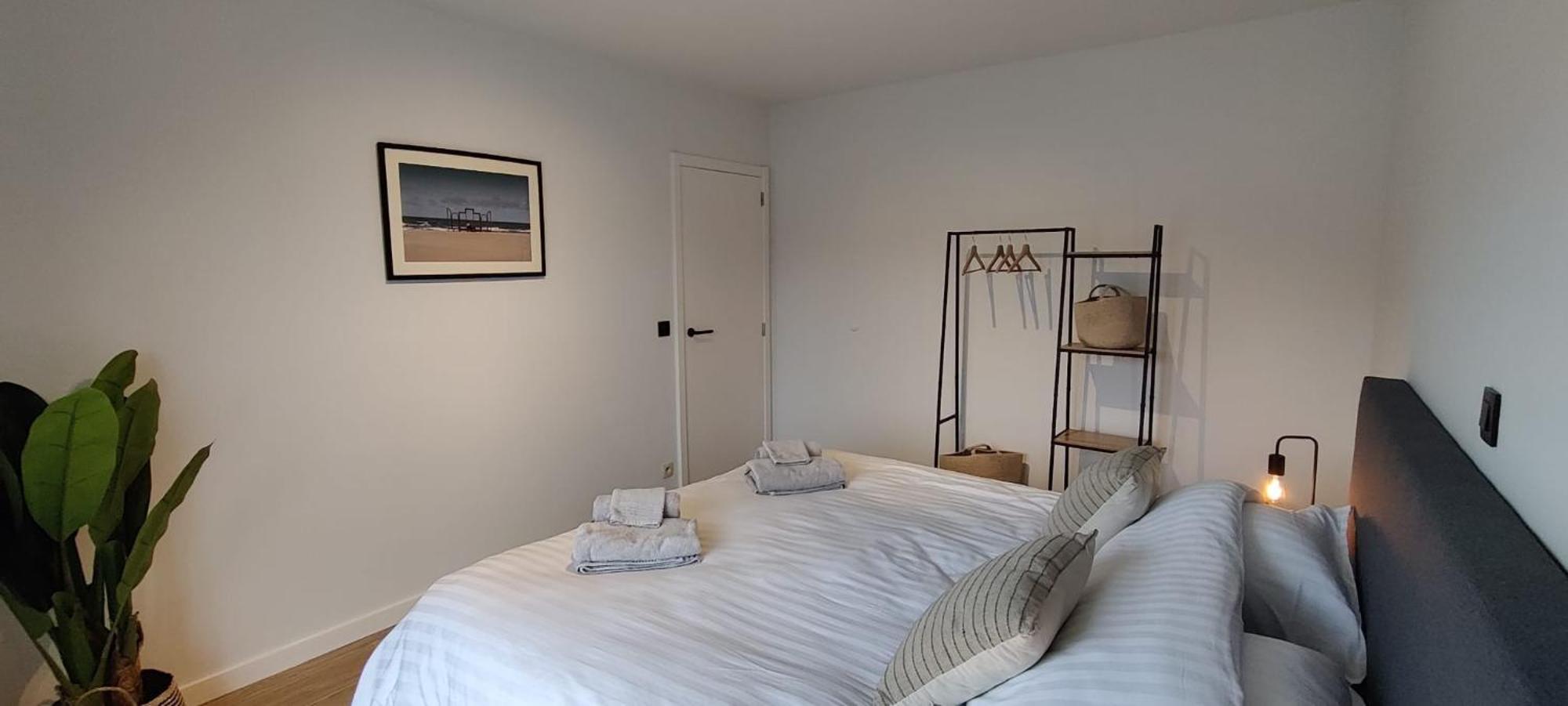 Luxueus, Ruim Appartement Op 350M Van Het Strand Ostenda Esterno foto